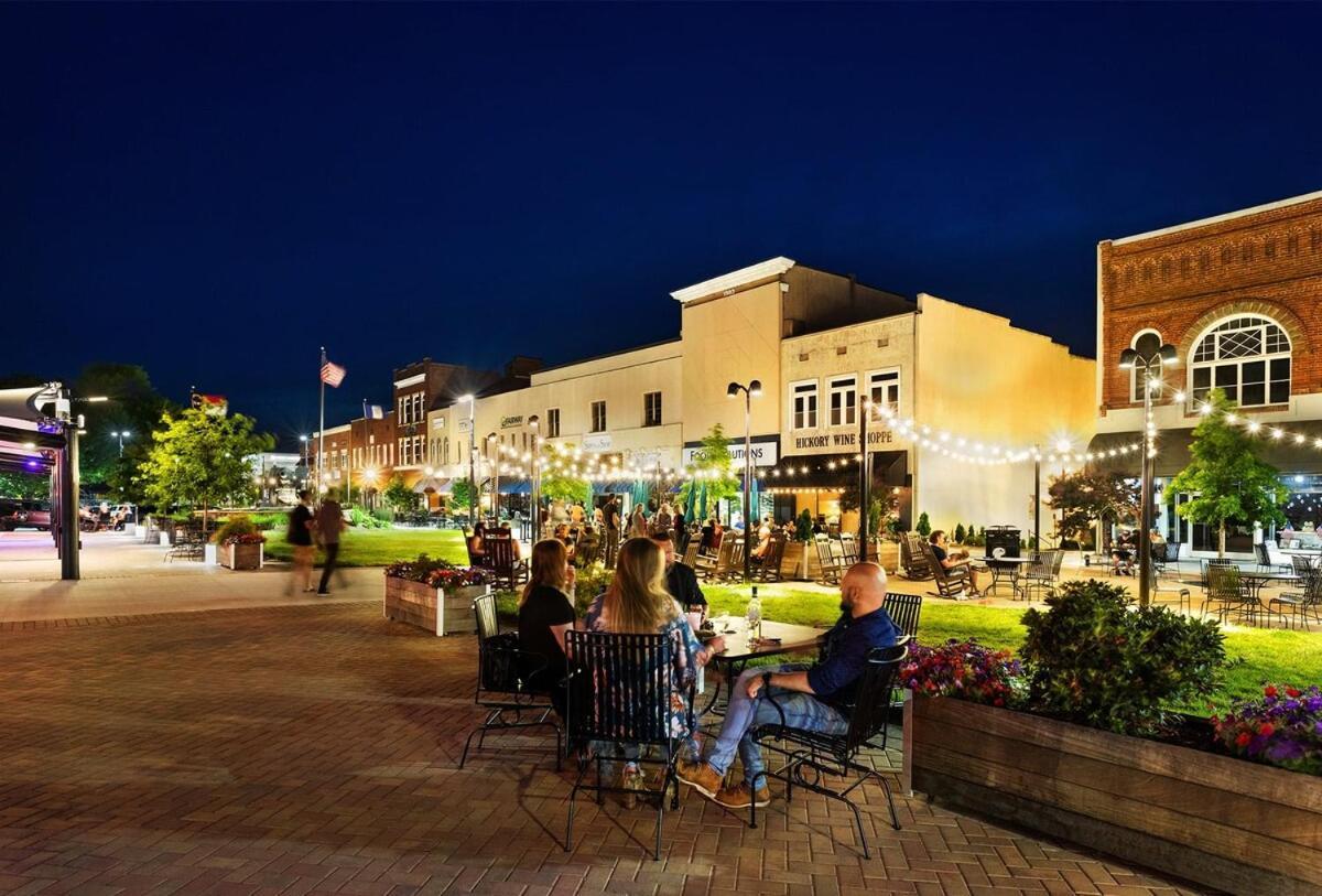 Humble Abode Hotel Hickory Exterior foto